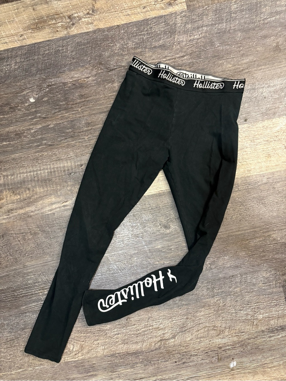 Hollister Black Logo Waistband & Leggings with White Script